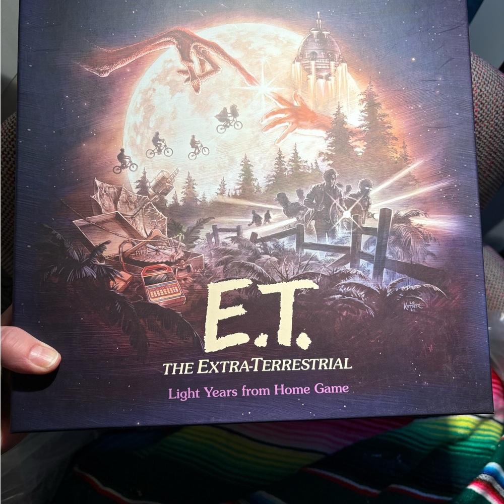 E.T. The Extra-Terrestrial Board Game.  Light Years from Home Game .